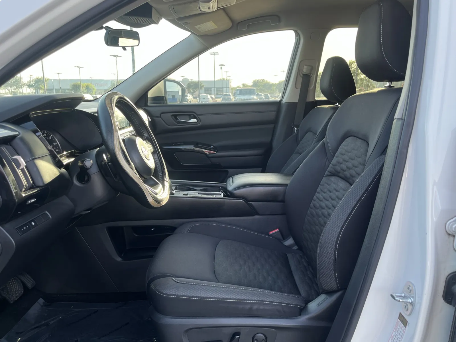 Nissan Pathfinder photo 26