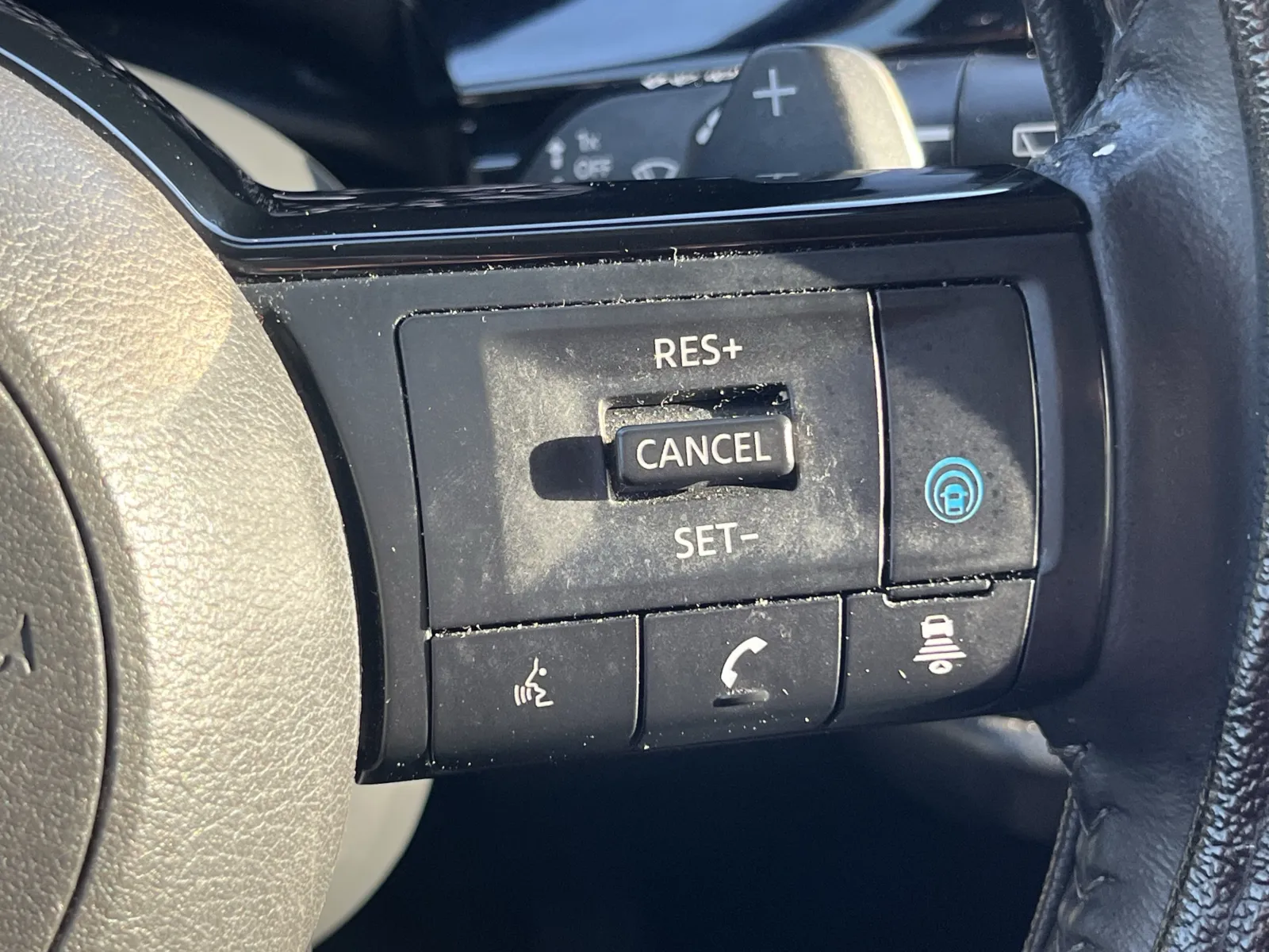 Nissan Pathfinder photo 17