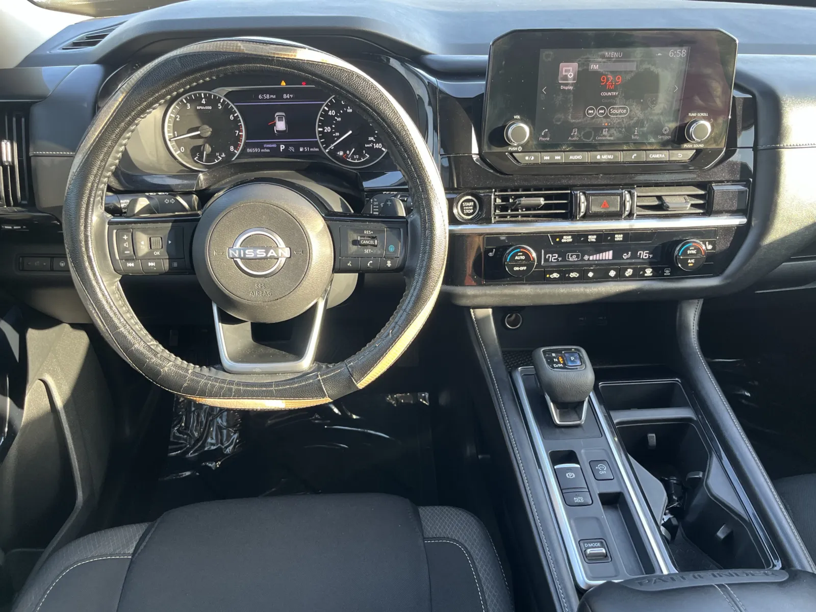 Nissan Pathfinder photo 14