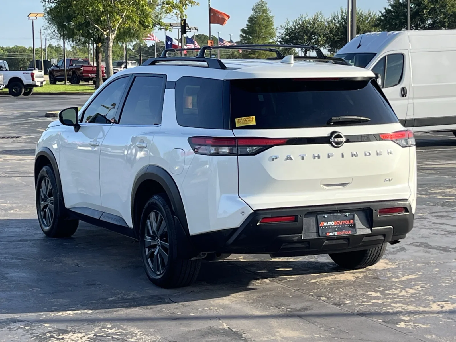 Nissan Pathfinder photo 6