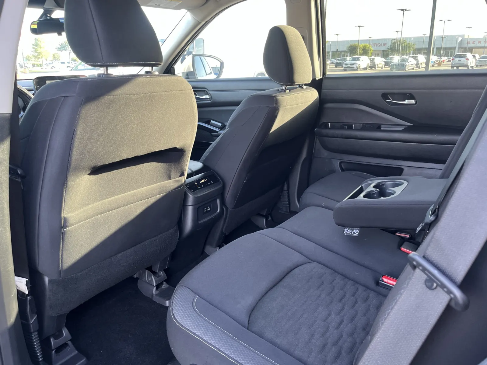 Nissan Pathfinder photo 29