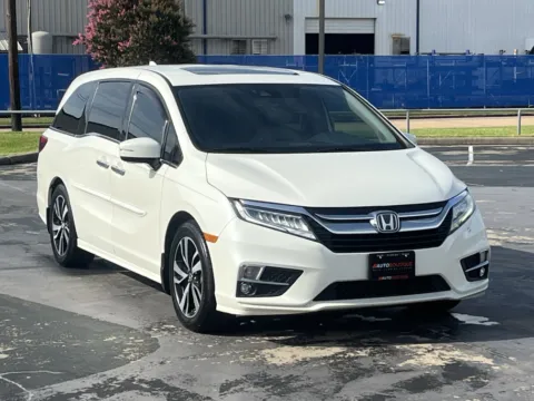 Photos of 2019 Honda Odyssey Elite for sale in Alvin, TX at Auto Boutique Texas