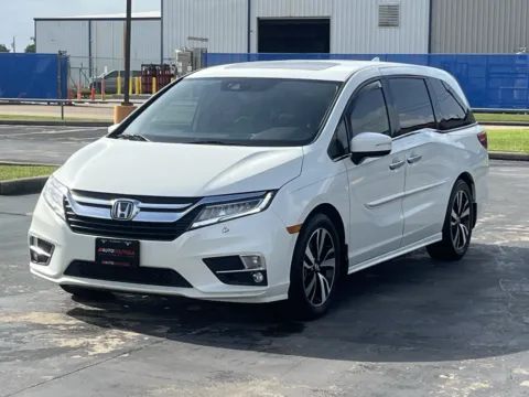 Another view of 2019 Honda Odyssey Elite for sale in Alvin, TX at Auto Boutique Texas