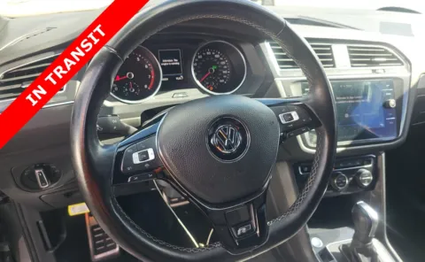More photos of 2020 Volkswagen Tiguan SE at Auto Boutique Texas, TX