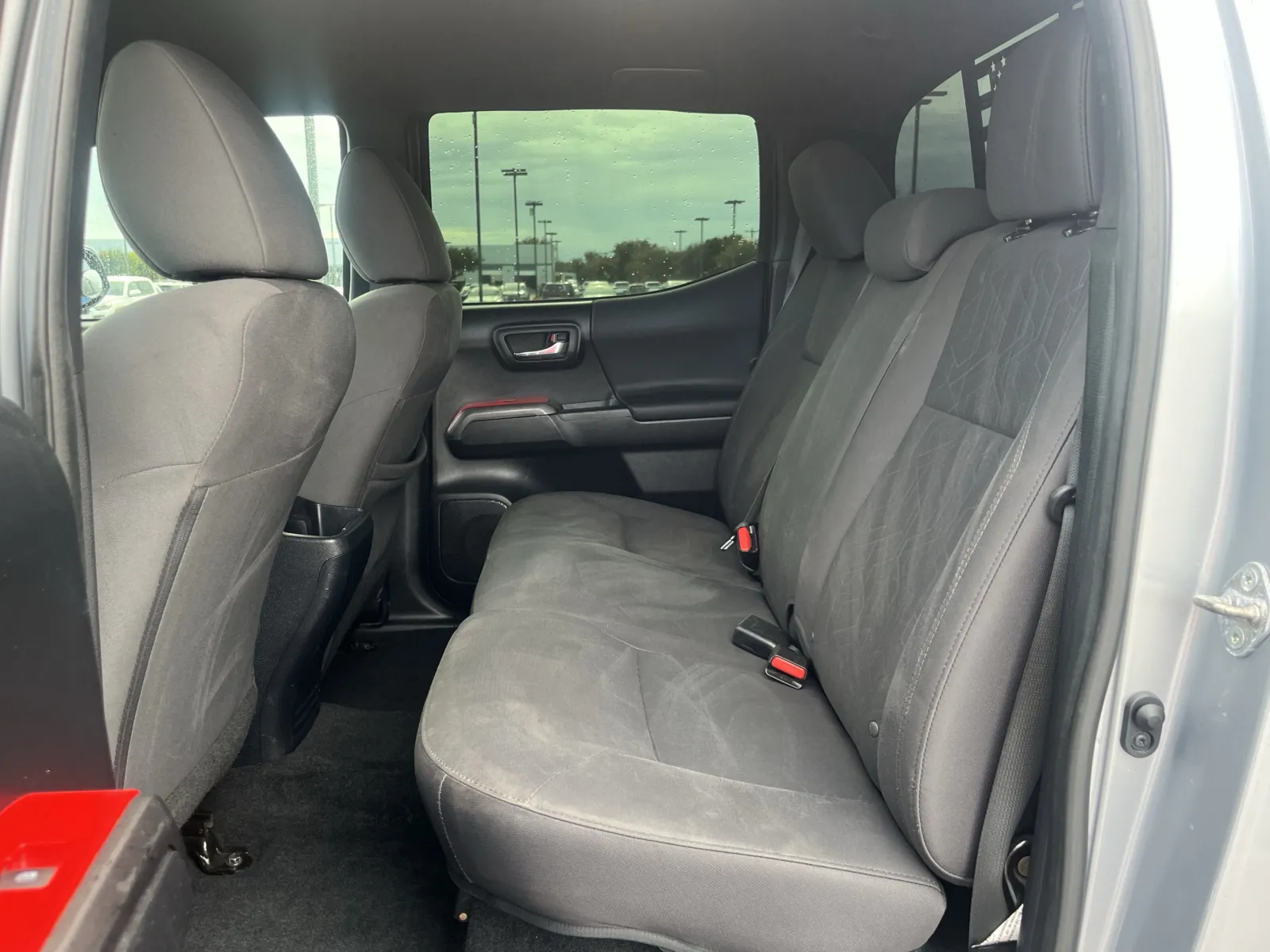 Toyota Tacoma photo 26