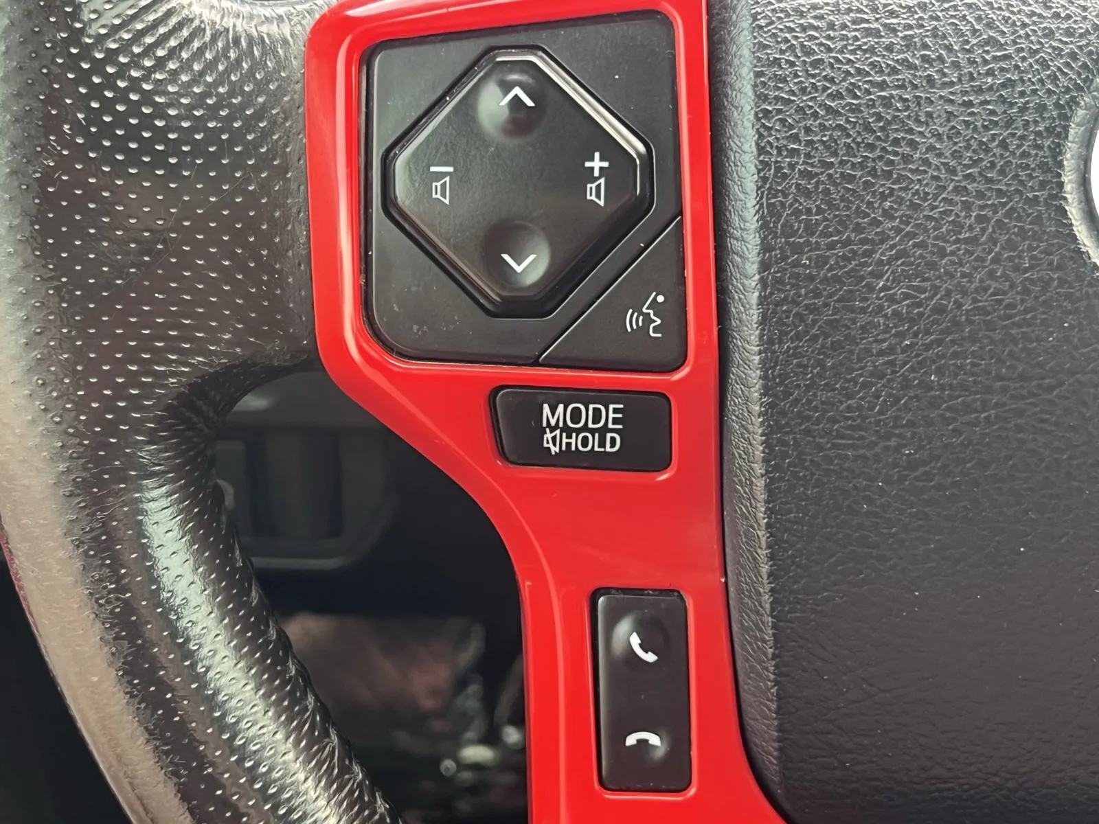 Toyota Tacoma photo 17