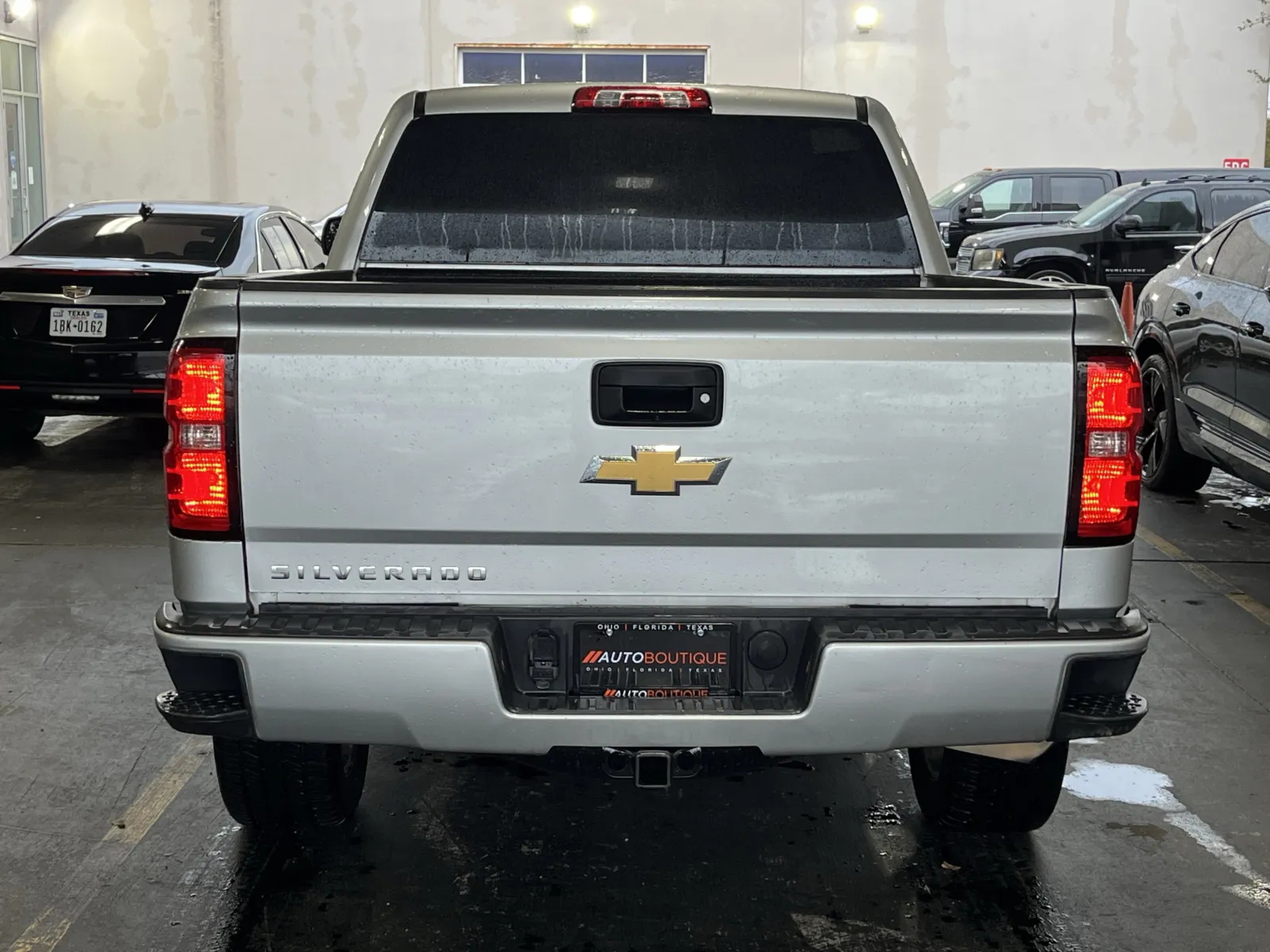 Chevrolet Silverado photo 8