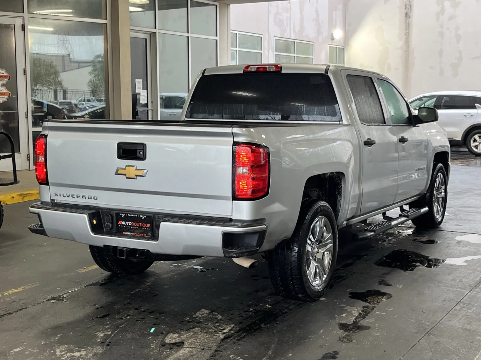 Chevrolet Silverado photo 10