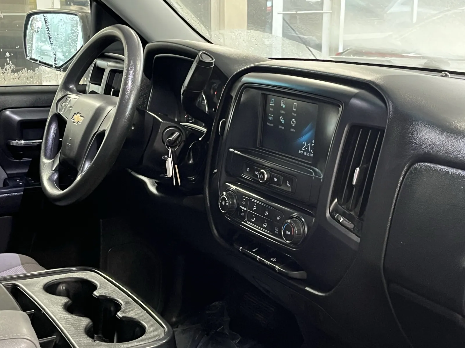 Chevrolet Silverado photo 13