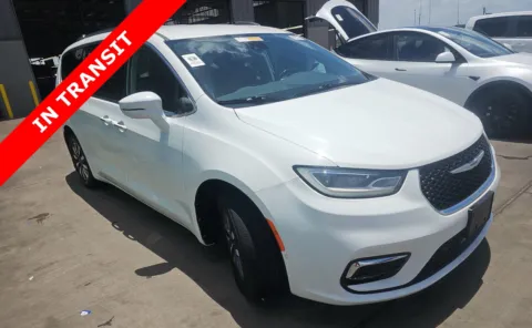 Another view of 2021 Chrysler Pacifica Hybrid Touring L for sale in Alvin, TX at Auto Boutique Texas