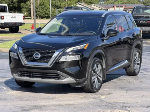 Another view of 2021 Nissan Rogue SL for sale in Alvin, TX at Auto Boutique Texas