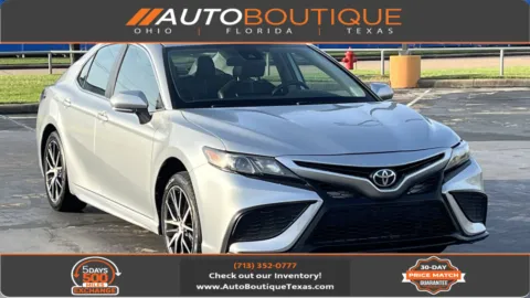 Silver 2022 Toyota Camry SE for sale in Alvin, TX