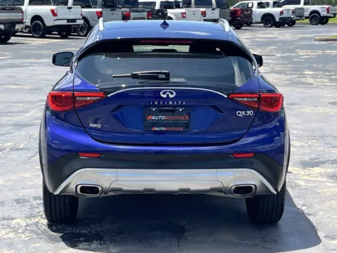 More photos of 2017 INFINITI QX30 BASE/ Luxury at Auto Boutique Texas, TX