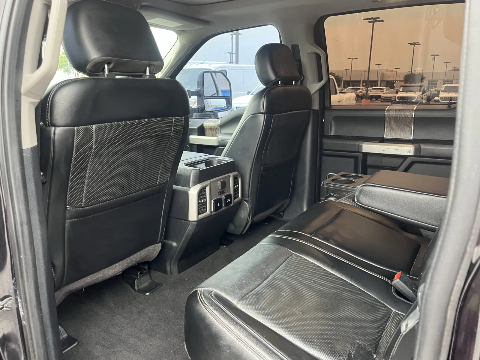 Ford F-350 photo 27