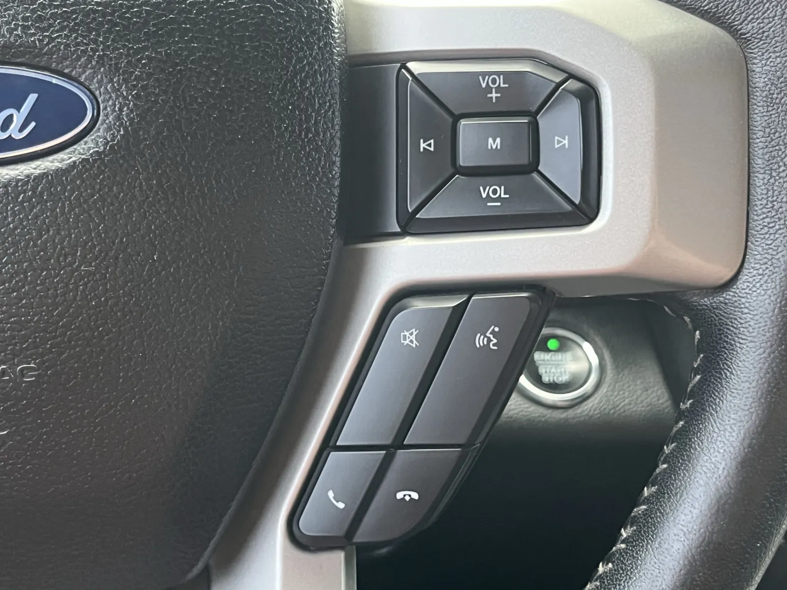 Ford F-350 photo 15