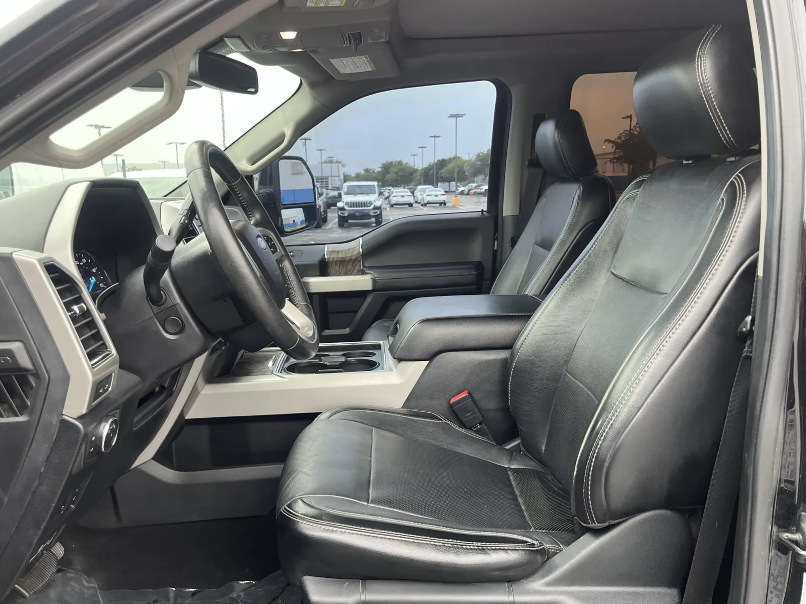 Ford F-350 photo 24