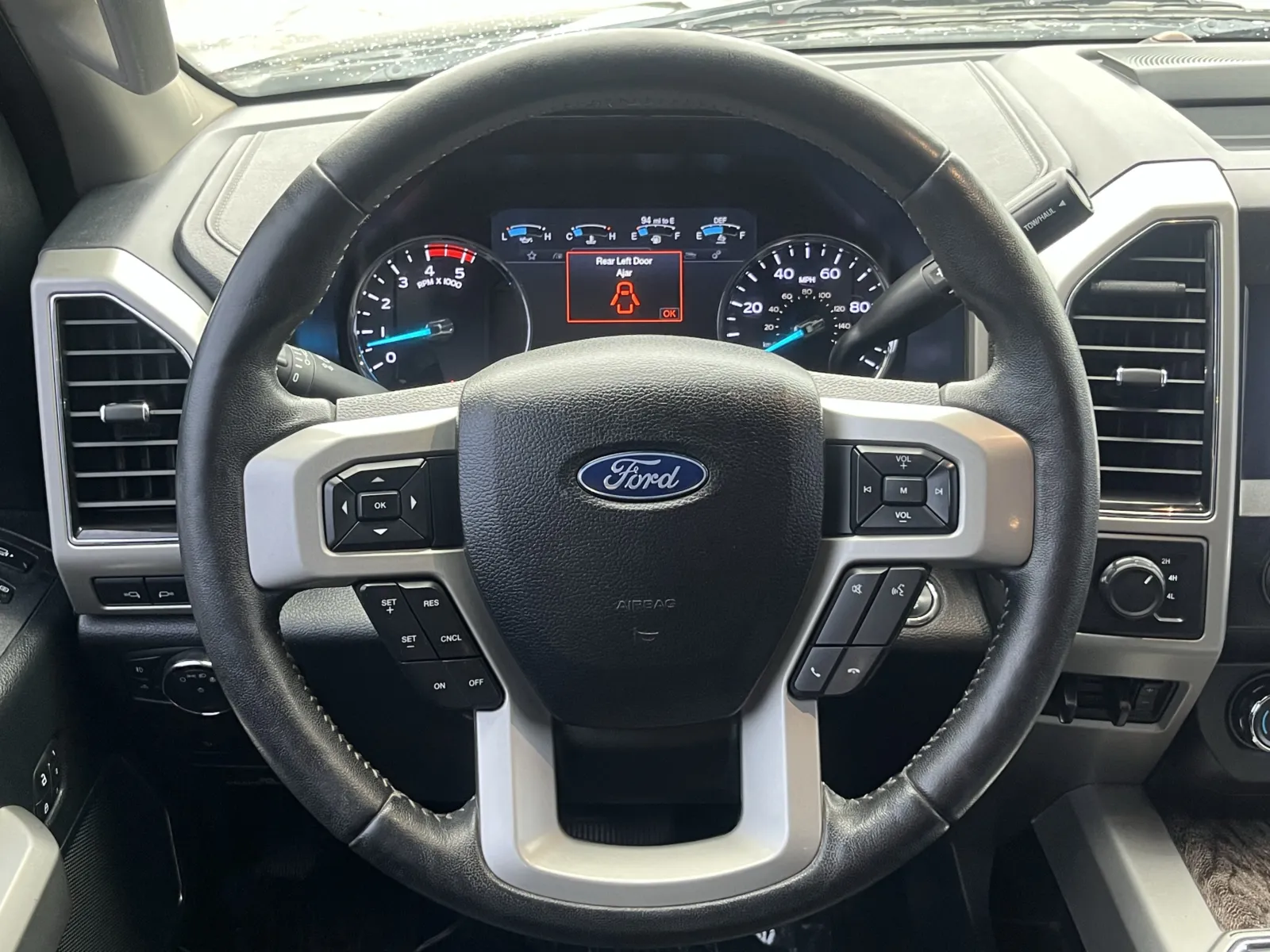 Ford F-350 photo 13