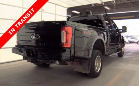 Another view of 2019 Ford Super Duty F-350 DRW LARIAT for sale in Alvin, TX at Auto Boutique Texas