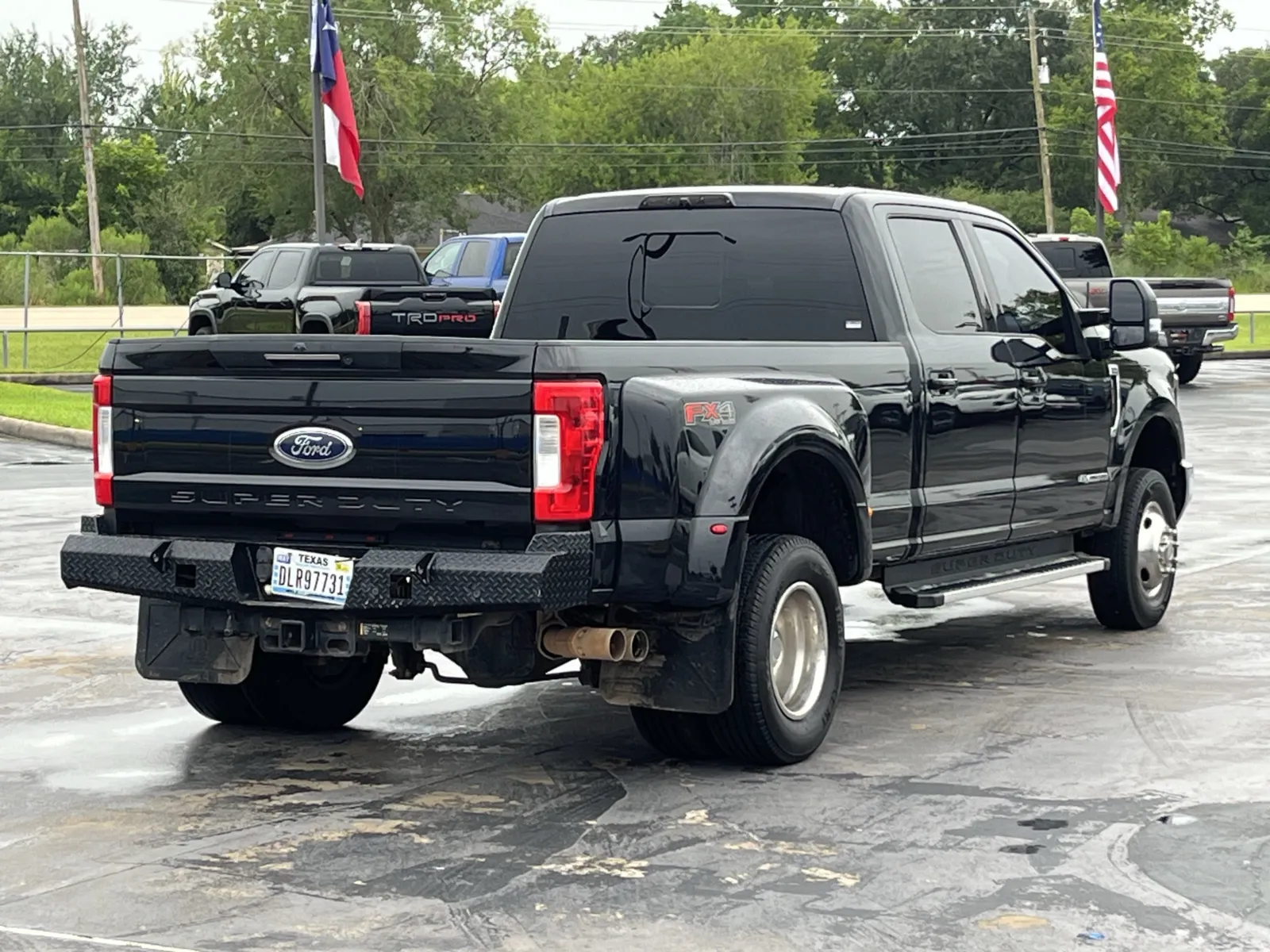 Ford F-350 photo 7
