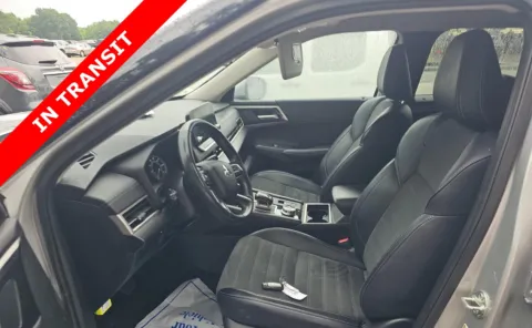 More photos of 2024 Mitsubishi Outlander SE at Auto Boutique Texas, TX