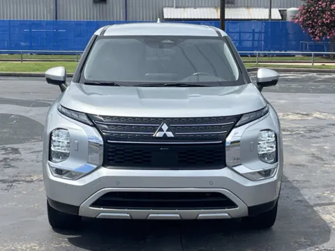 More photos of 2024 Mitsubishi Outlander SE at Auto Boutique Texas, TX