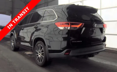 More photos of 2018 Toyota Highlander SE at Auto Boutique Texas, TX