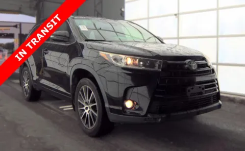 Another view of 2018 Toyota Highlander SE for sale in Alvin, TX at Auto Boutique Texas