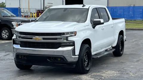 White 2020 Chevrolet Silverado 1500 LT for sale in Alvin, TX