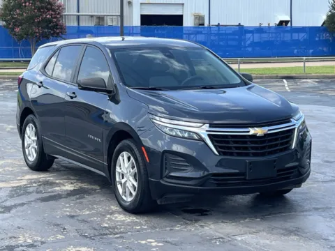 Photos of 2022 Chevrolet Equinox LS for sale in Alvin, TX at Auto Boutique Texas