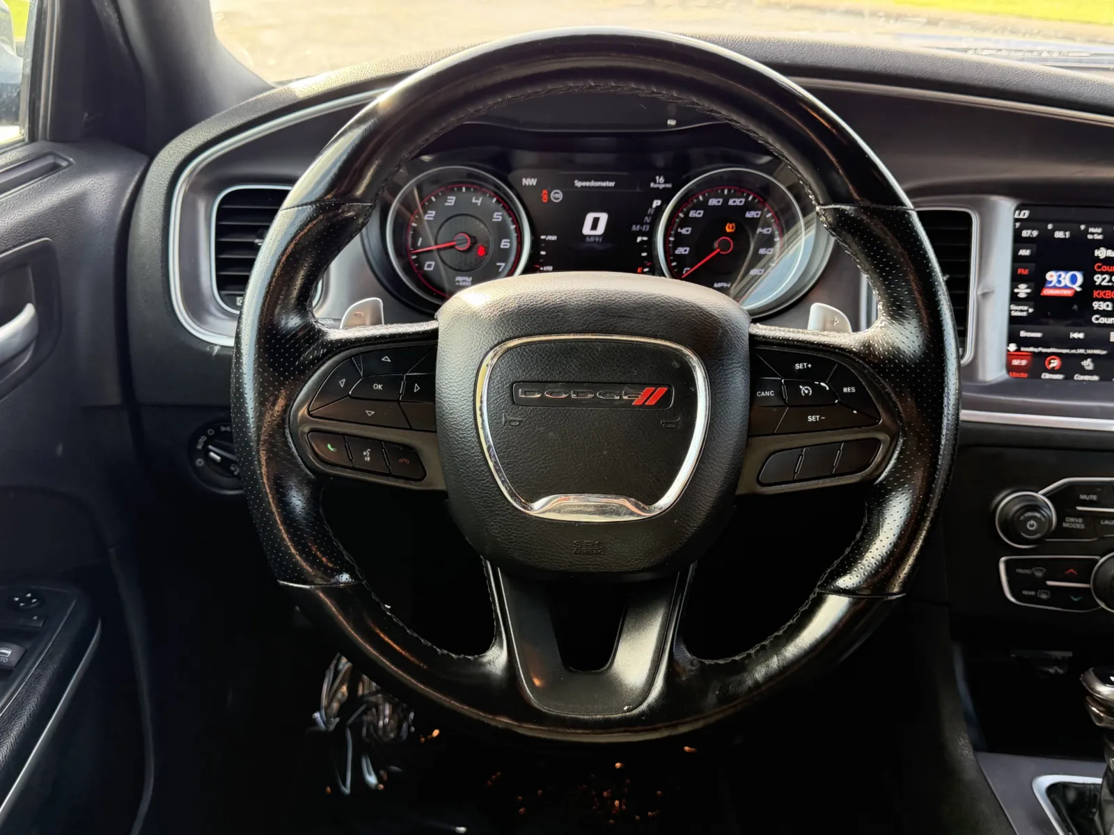 Dodge Charger photo 13