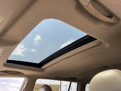 More photos of 2013 Toyota Highlander Plus at Auto Boutique Texas, TX