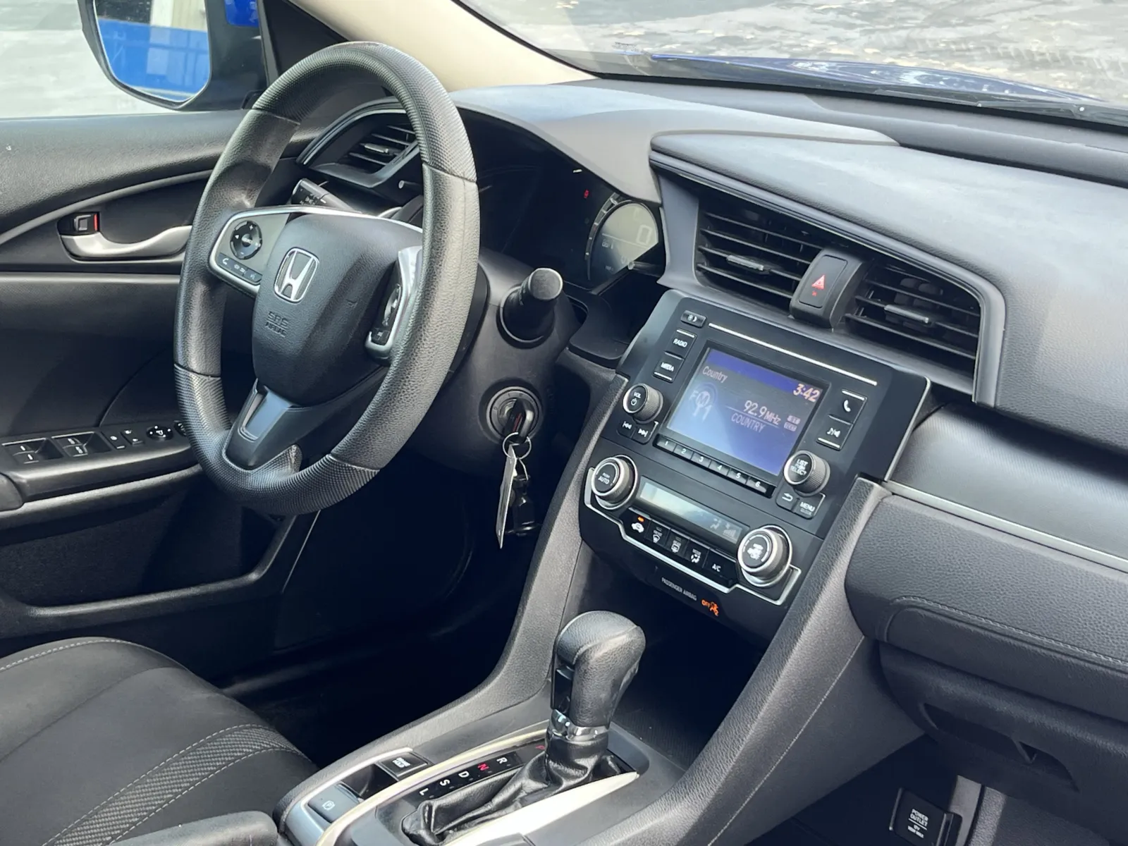 Honda Civic photo 13