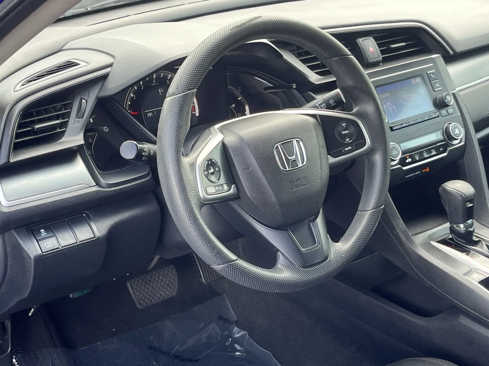 Honda Civic photo 12