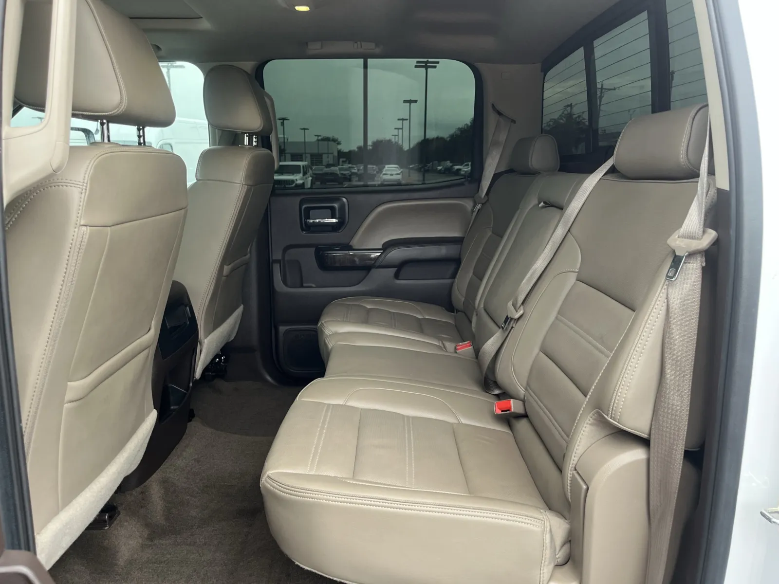 GMC Sierra photo 26