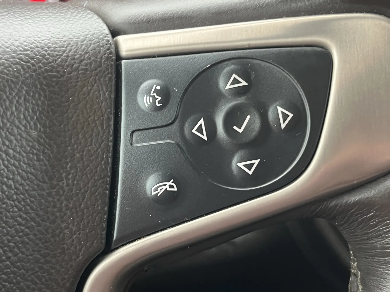 GMC Sierra photo 15