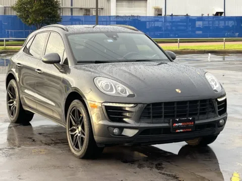 Photos of 2018 Porsche Macan for sale in Alvin, TX at Auto Boutique Texas