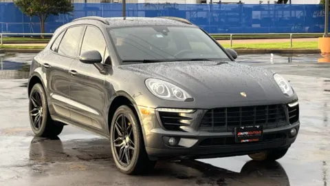 Gray 2018 Porsche Macan for sale in Alvin, TX