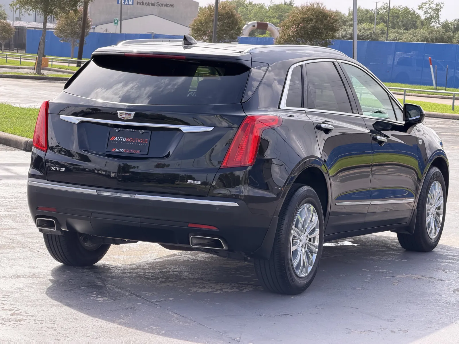 Cadillac XT5 photo 8