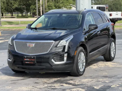 Another view of 2017 Cadillac XT5 Luxury FWD for sale in Alvin, TX at Auto Boutique Texas