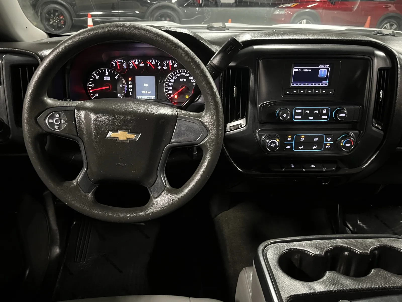 Chevrolet Silverado photo 12