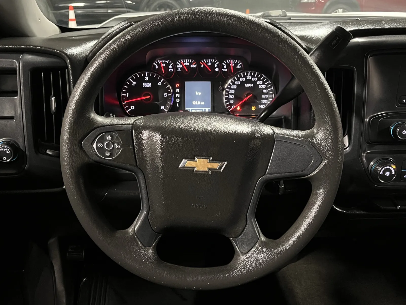 Chevrolet Silverado photo 13