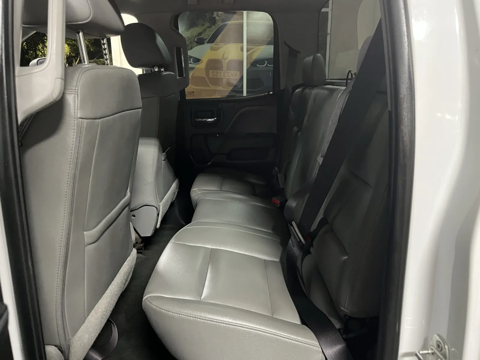 Chevrolet Silverado photo 23