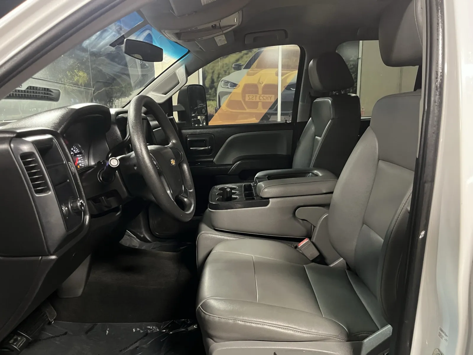 Chevrolet Silverado photo 21