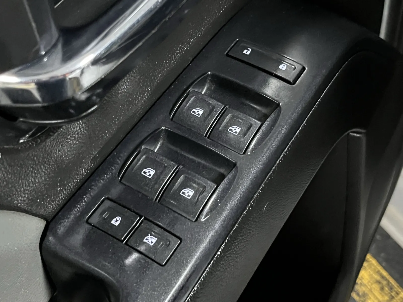 Chevrolet Silverado photo 20