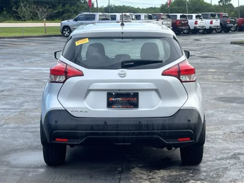 More photos of 2020 Nissan Kicks S at Auto Boutique Texas, TX