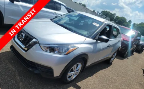 Silver 2020 Nissan Kicks S for sale in Alvin, TX
