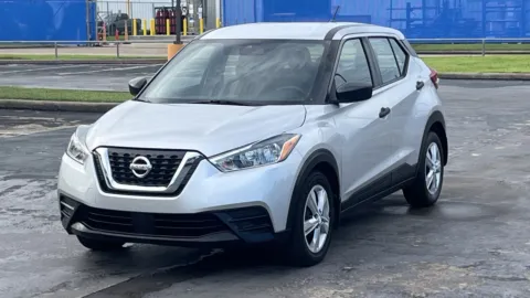 Silver 2020 Nissan Kicks S for sale in Alvin, TX