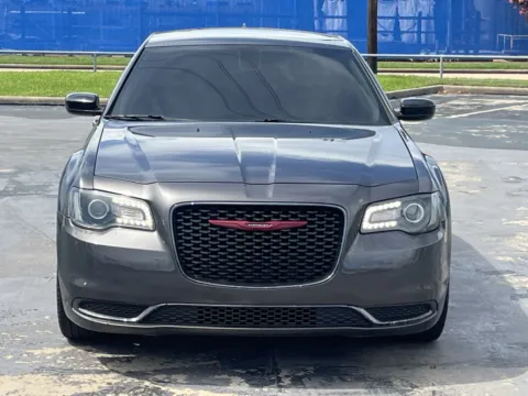 More photos of 2019 Chrysler 300 Touring at Auto Boutique Texas, TX