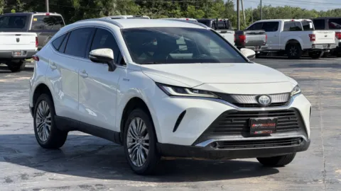 White 2021 Toyota Venza XLE for sale in Alvin, TX