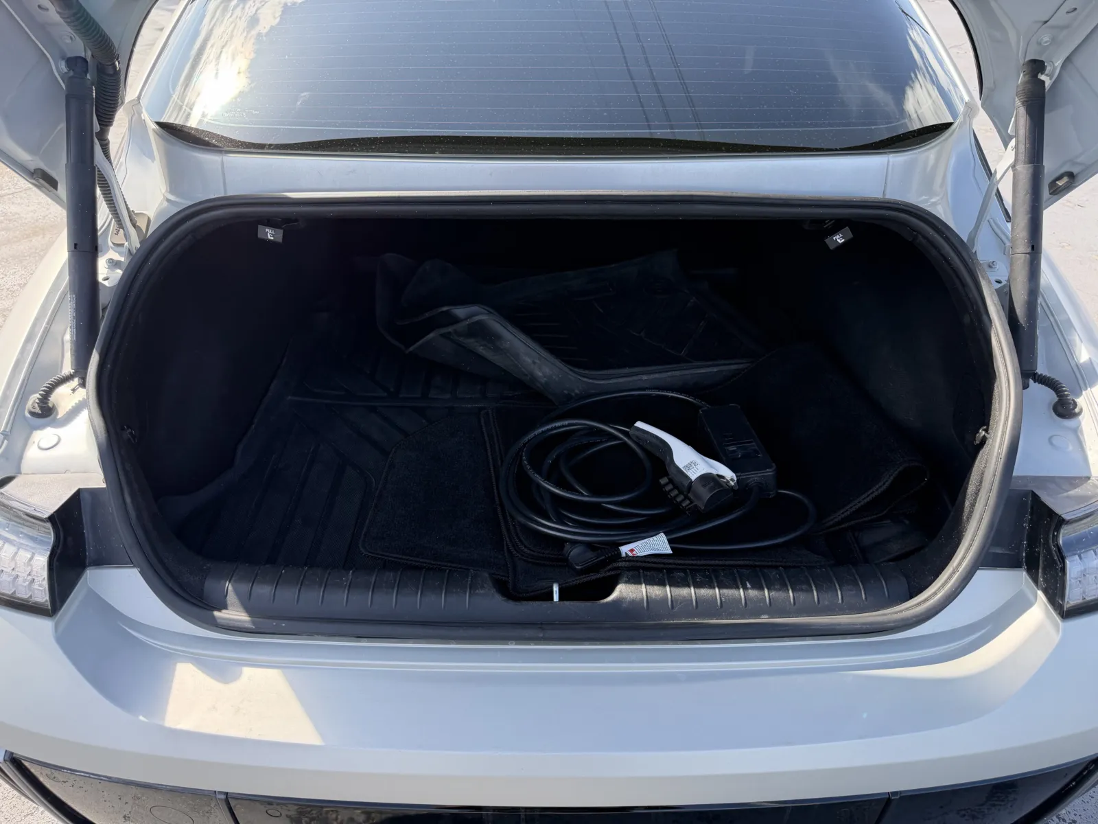 Hyundai Ioniq 6 photo 26